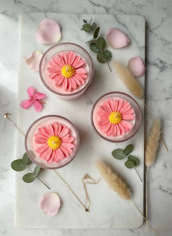 Daisy Candle