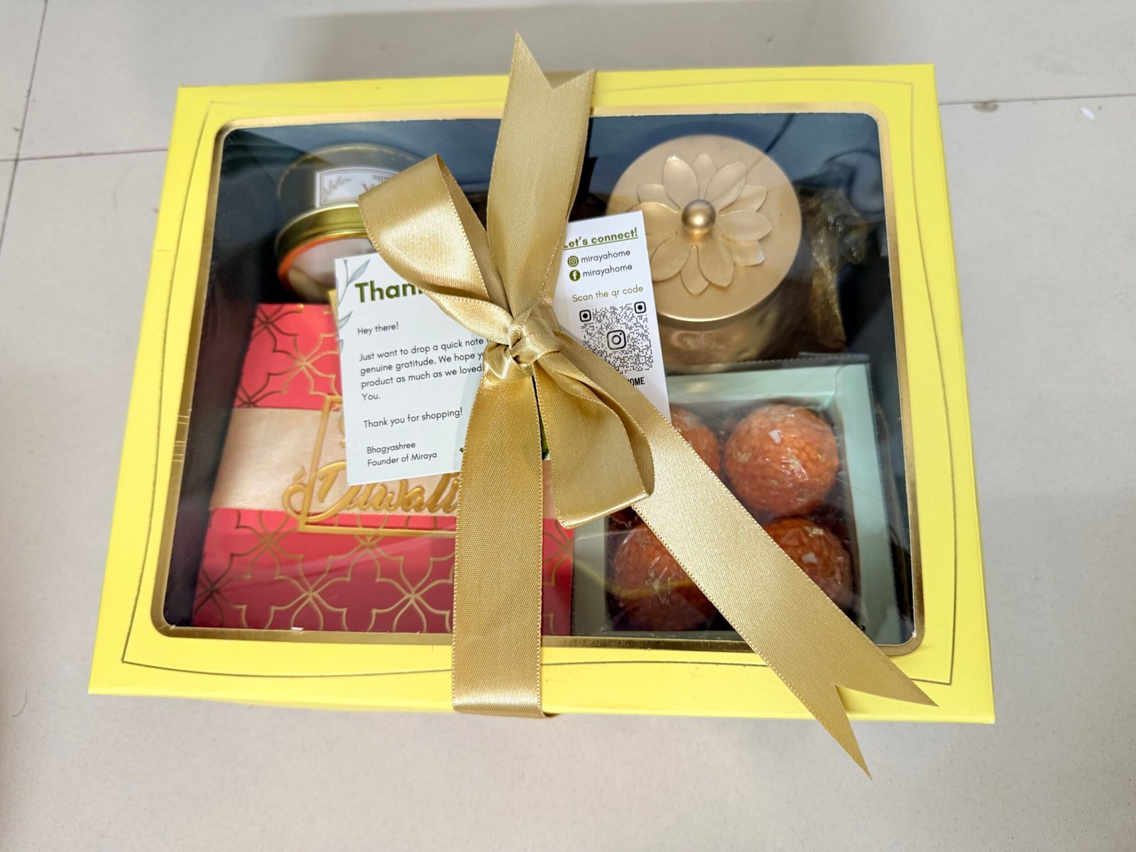 Radiant Gift Hamper - Image 3